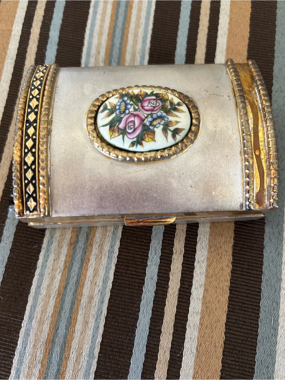 Vintage Floral Accent Silver and Gold Women’s pill box - Pink Floral Detail